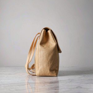 KQ FETURE — Atlas Minimalist Leather Backpack KQ FETURE — Atlas Minimalist Leather Backpack