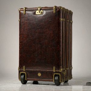 KQ FETURE — Regent Atelier Trunk KQ FETURE — Regent Atelier Trunk